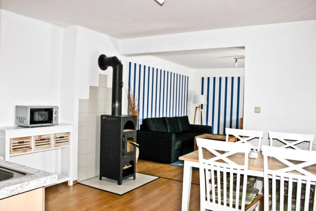 Hotel Hof Kranichstein Kluis Habitación foto