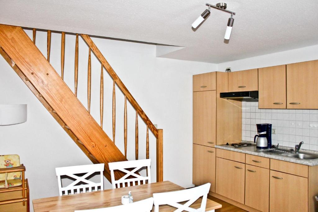 Hotel Hof Kranichstein Kluis Habitación foto
