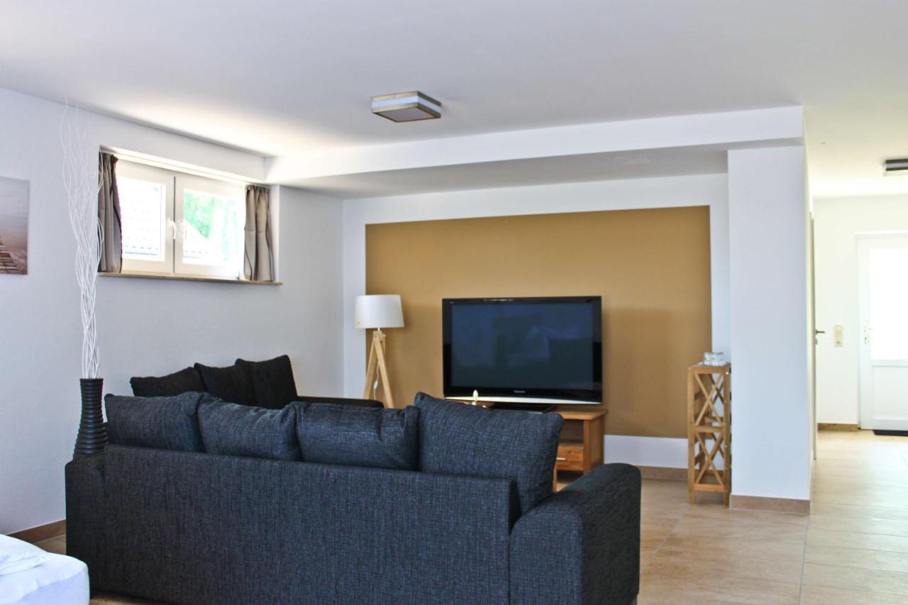 Hotel Hof Kranichstein Kluis Habitación foto